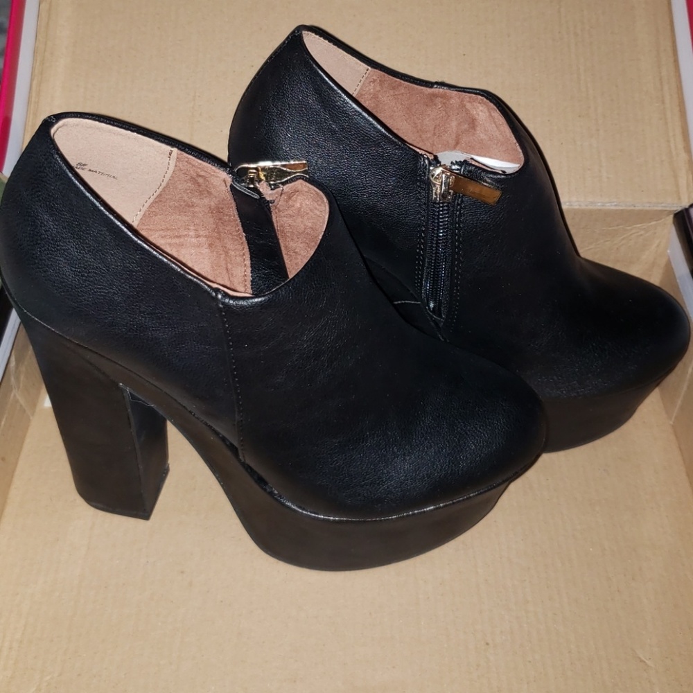 Dollhouse Booties